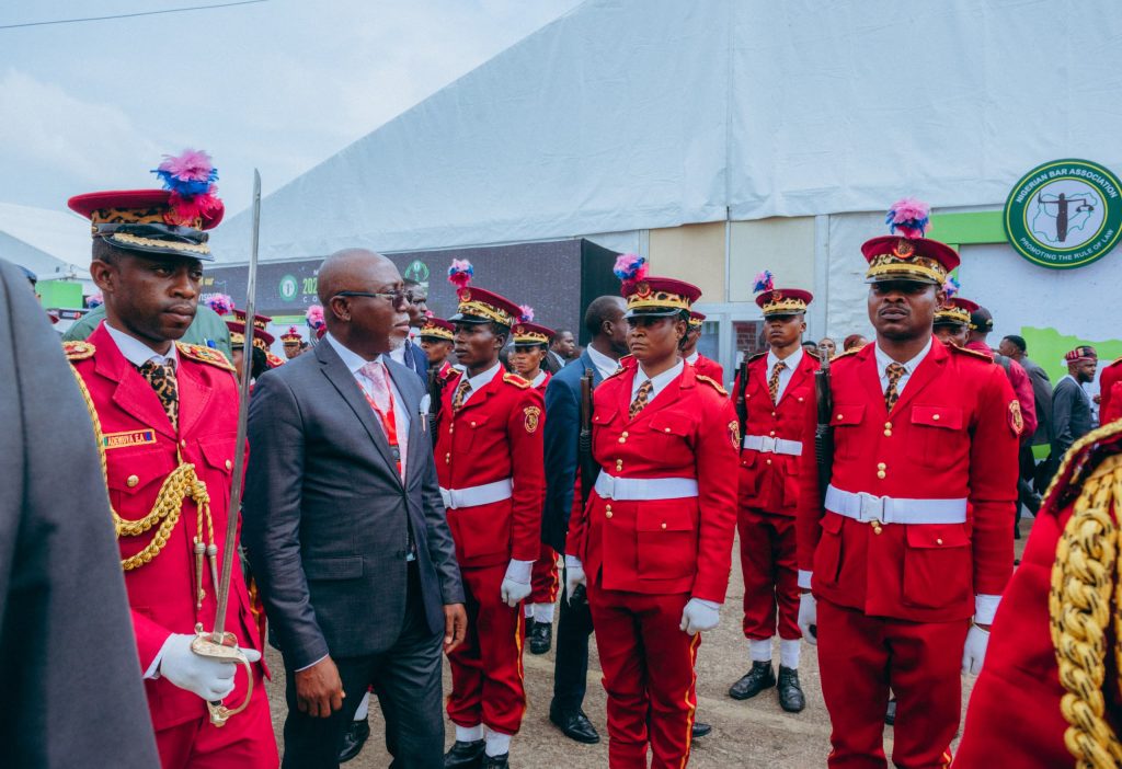 Governor Aiyedatiwa in the midst of Amotekun Security Officials